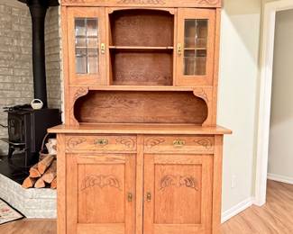 Great Kitchen Cupboard excellent condition 