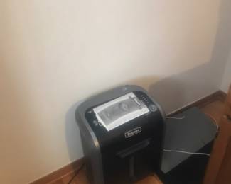 Paper shredder