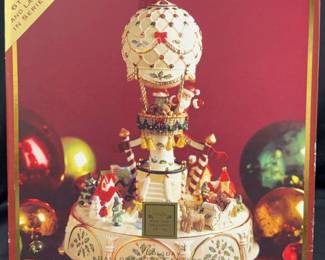 Lenox Balloon Ride Centerpiece 