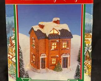 Winter Valley Cottages Porcelain Light House