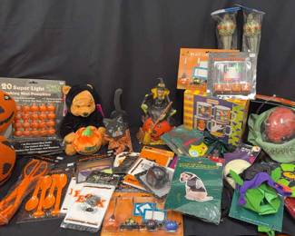 Huge Halloween Lot 