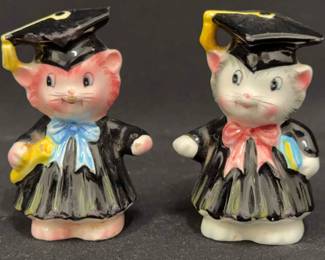 Cat Salt Pepper Shakers