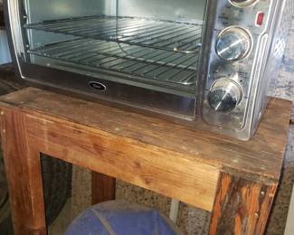 Island
Small Oven