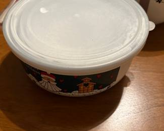 Covered mixing bowls