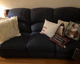 Couch Decorative pillows 