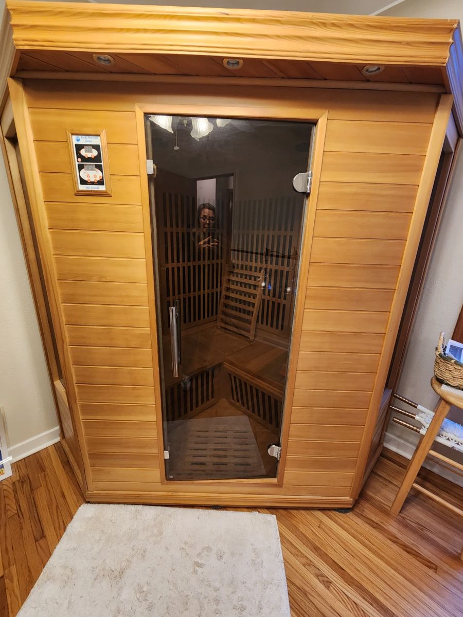 Rocky Mountain Saunas "Rio Grande" corner sauna