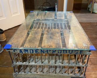 Camden-produce chicken cage. Coffee table.