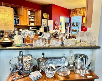 Bar area and kitchen. Lots of Waterford
