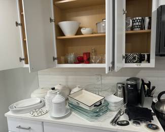Collection of Pots, Pans, Glassware & Kitchen Accessories