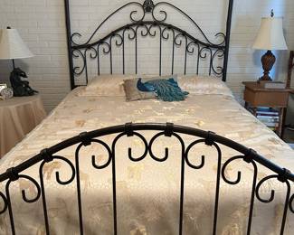 Queen size bed
