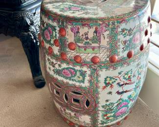 Rose Medallion garden stool