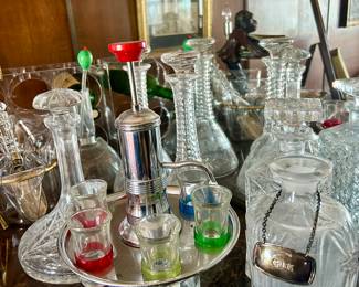 lots of barware & decanters