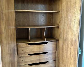 (Interior of the Thomasville wardrobe)