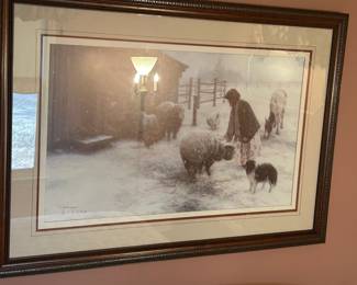 Great selection of decor including framed artwork, wall displays, lamps and mirrors. 