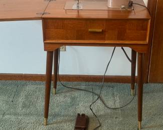 Vintage Singer Sewing Machine