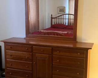 Long Dresser w/Mirror