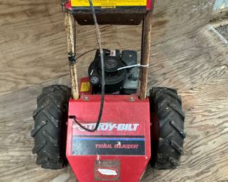 Please ask Blue Moon team member for access to the barn where this item is located!
