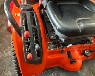Kubota BX2370 Tractor with 991 Hours of Use.
At our clients request this item will not be 50% on Sunday if it does not sell on Saturday!