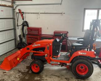 Kubota BX2370 Tractor with 991 Hours of Use.
At our clients request this item will not be 50% on Sunday if it does not sell on Saturday!