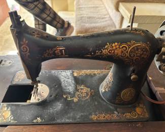 1910 Singer model 28