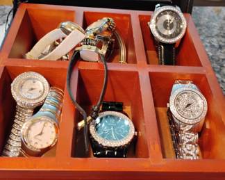 Various watches $15-20