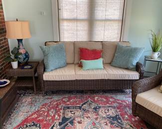 HAMPTON BAY FURNITURE. LIKE NEW