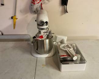 KITCHEN AID MIXER
