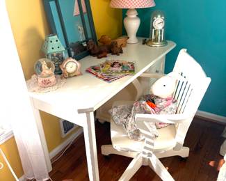 White desk with rolling chair