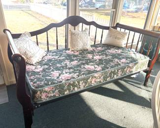 Daybed with mattress