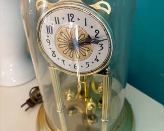 Vintage Spartus electric dome clock