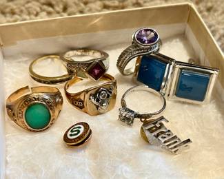 A few gold & silver rings