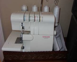 SINGER ULTRALOCK Sewing Machine