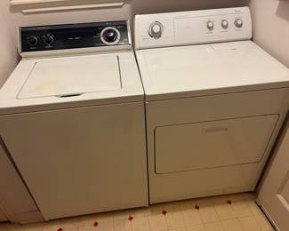 GREAT WHIRLPOOL WASHER & DRYER