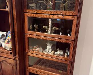 Oak with leaded glass at top