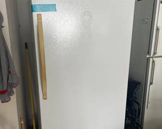 LARGE KENMORE FREEZER - NEEDS NEW LOCK