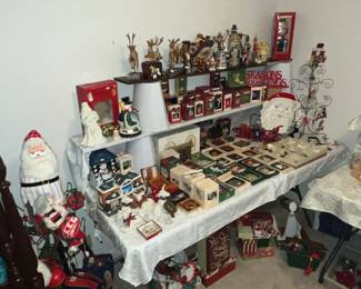 NOW THE CHRISTMAS ROOM