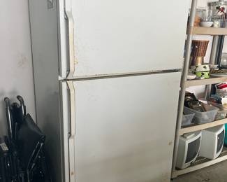 ANOTHER GE FRIDGE