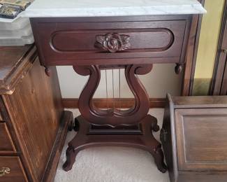 ANTIQUE HARP ITALIAN MARBLE ACCENT TABLE.