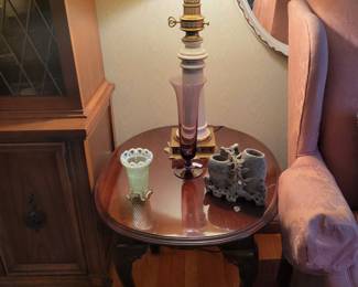 Ethan Allen Round Side Table Accent End Table. Dark Cherry Georgian Court Queen Anne.