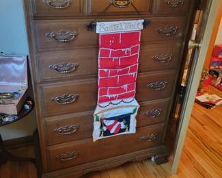 Jamestown, Chest of drawers.