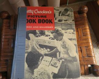 Betty Crocker’s Picture Cook Book 5-Ring Binder.