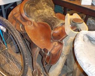 Saddle
