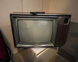 Vintage Zenith color TV