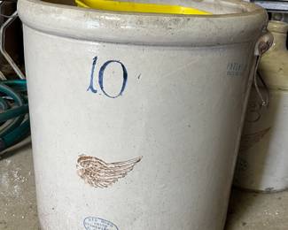 10 gallon Red Wing crock 