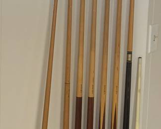 9' Grandy Billards Table w/Cover, 8 Pool Sticks Buy must have sufficient help with taking this item out of the home!