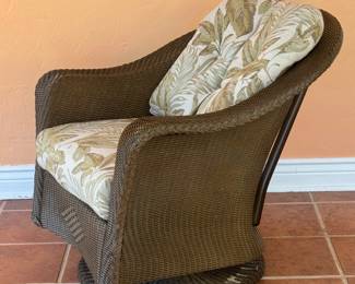 Wicker Swivel Rocker