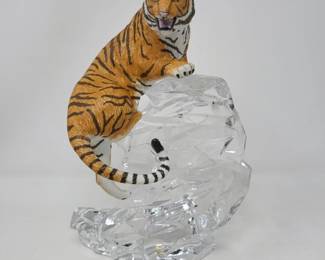 Tiger & Ice Sculpture, Portugal