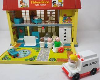1976 Fisher Price Little People Play Family Childrens Hospital