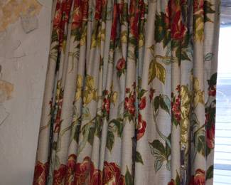 Items Located In The Second Floor 2nd Bedroom