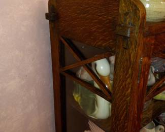 Items Located In The 1st Floor Dining Room